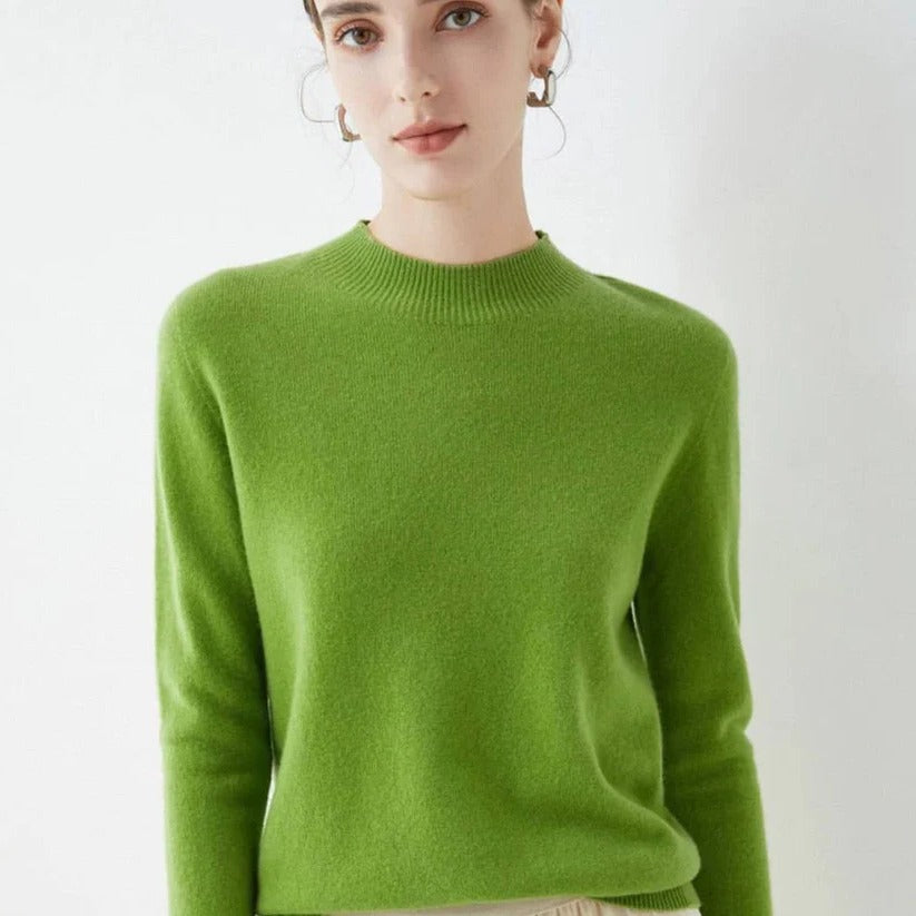 Elegant Cashmere Sweater — Lightweight Comfort for Cold Days