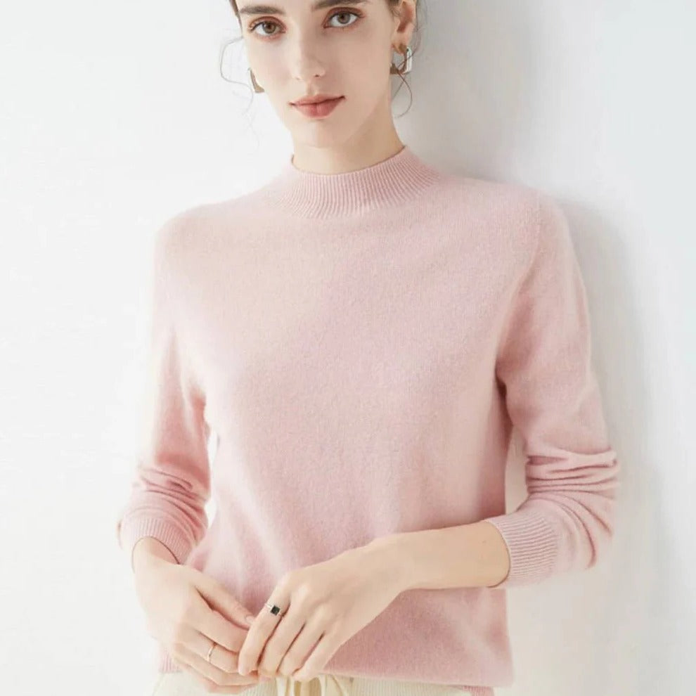 Elegant Cashmere Sweater — Lightweight Comfort for Cold Days