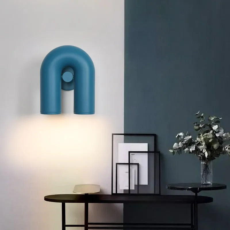 Arisha Wall Lamp U-shaped Design LED Metal, Black/Blue/Gray/Red, Bedroom | ventumra