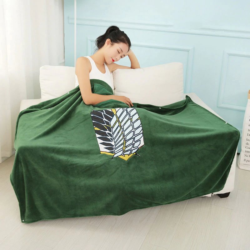 Plaid coperta con cappuccio verde smeraldo di Attack on Titan | ventumra