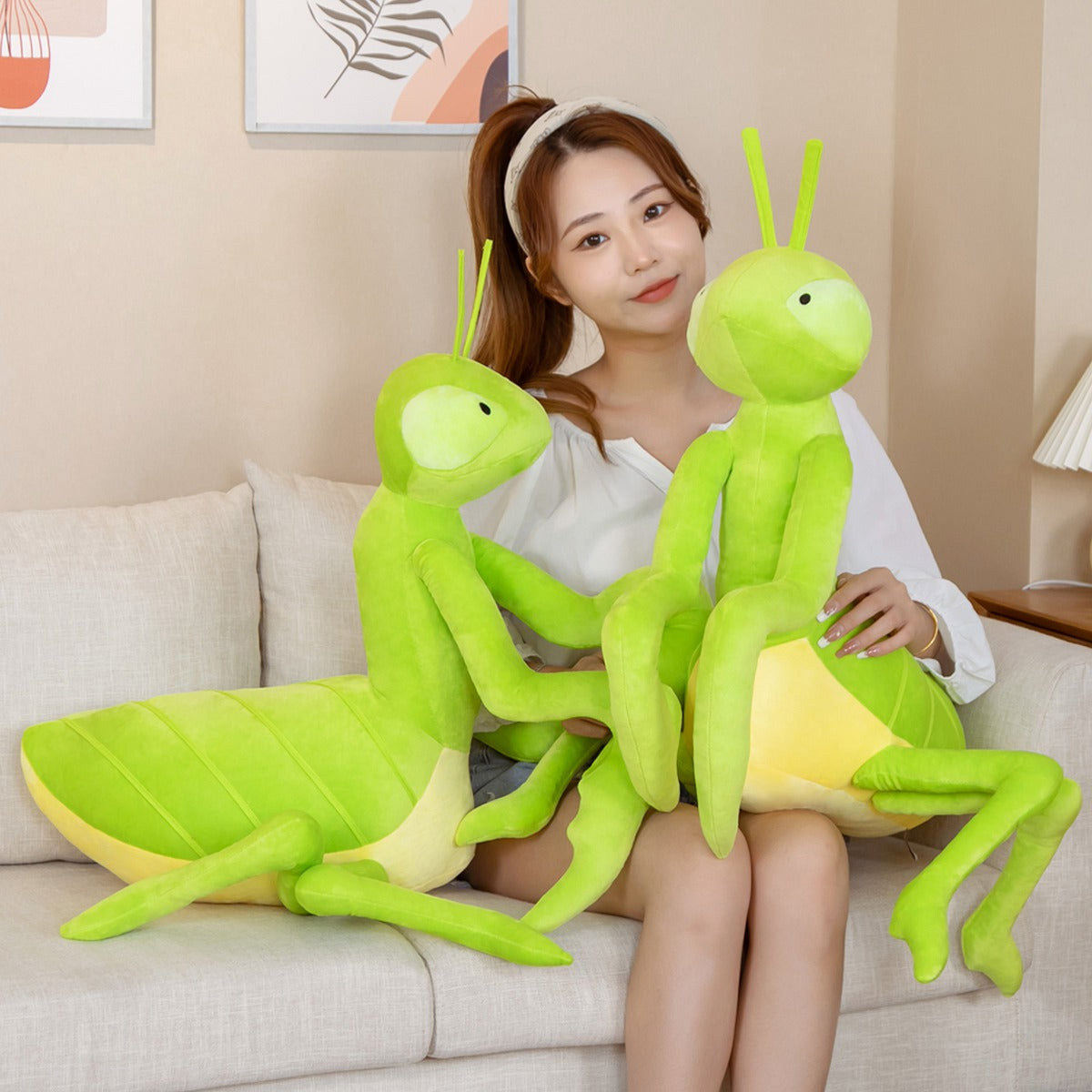 Niedliche Kawaii-Plüschfigur einer grünen Gottesanbeterin | ventumra