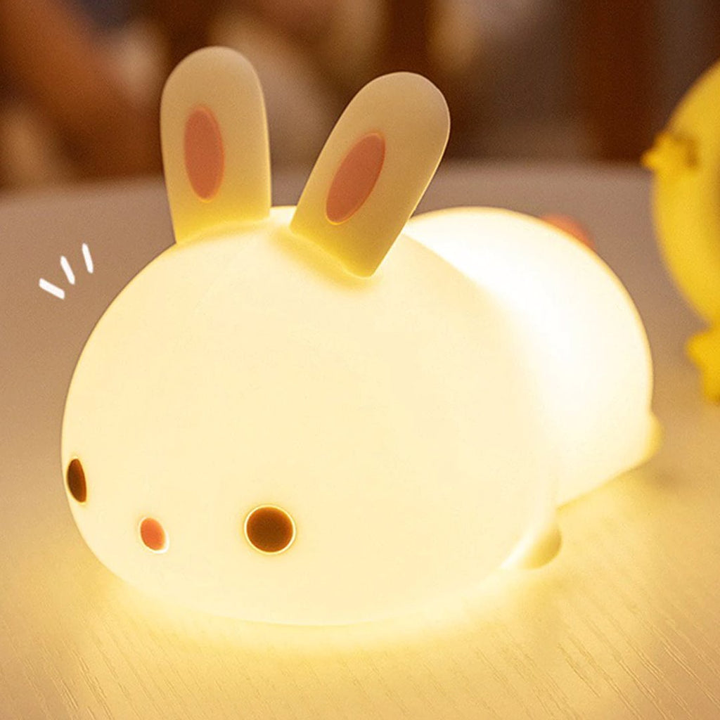 Luce notturna LED con gatto e coniglio sdraiati | ventumra