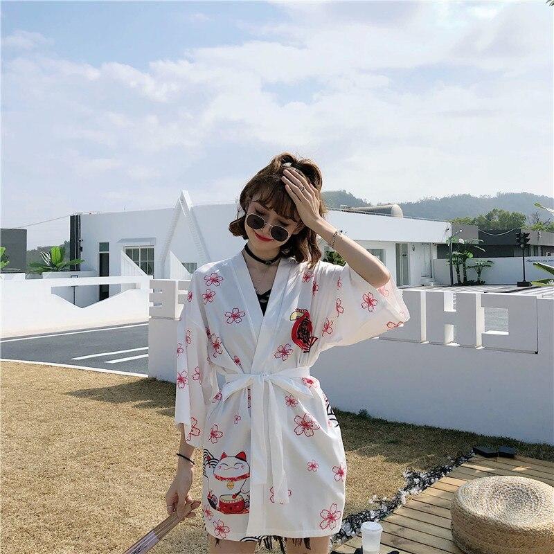 Let japansk Maneki-neko-kimono-top i let materiale | ventumra