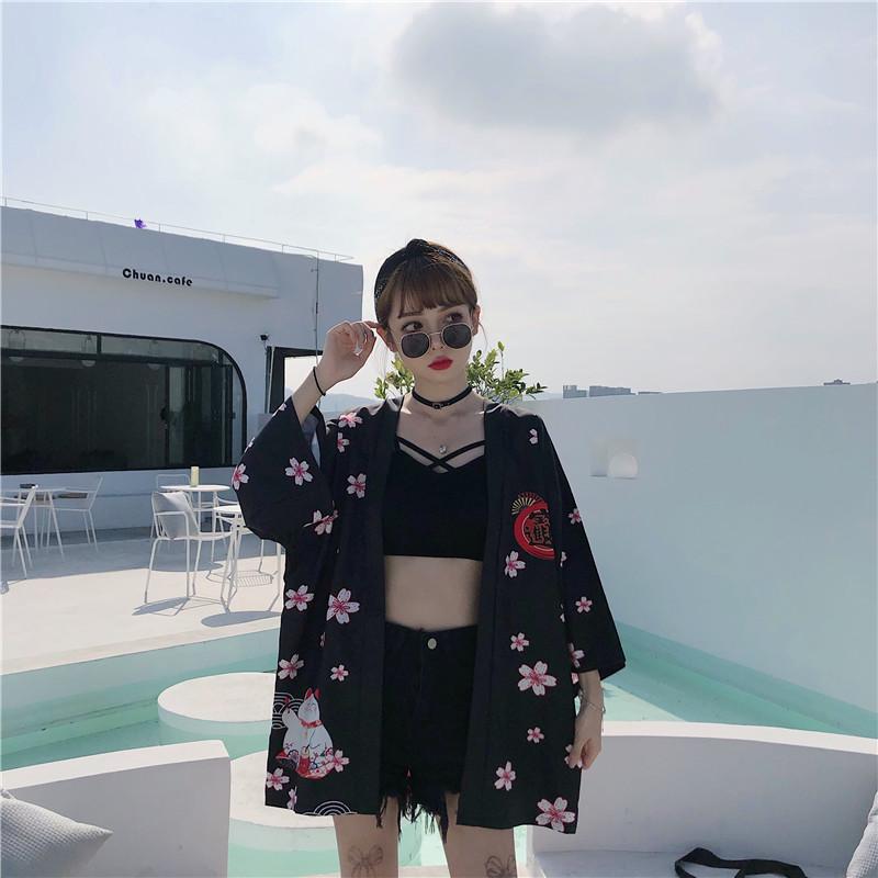 Let japansk Maneki-neko-kimono-top i let materiale | ventumra