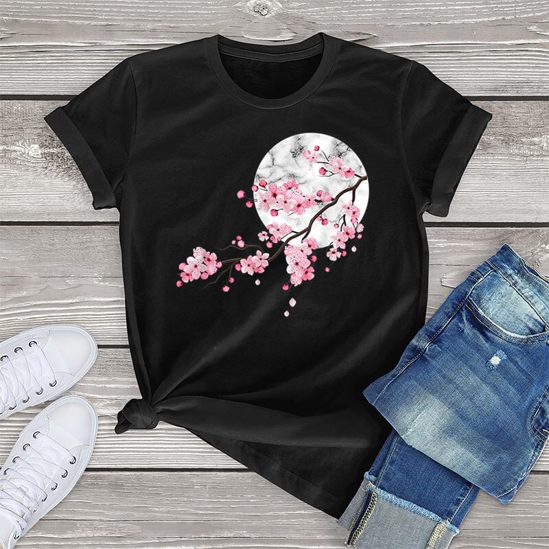 Baumwoll-T-Shirt mit Sakura-Kirschblüten und Vollmond | ventumra