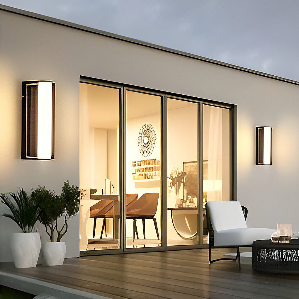 Refined Glow Vertical Sconce | Ventumra