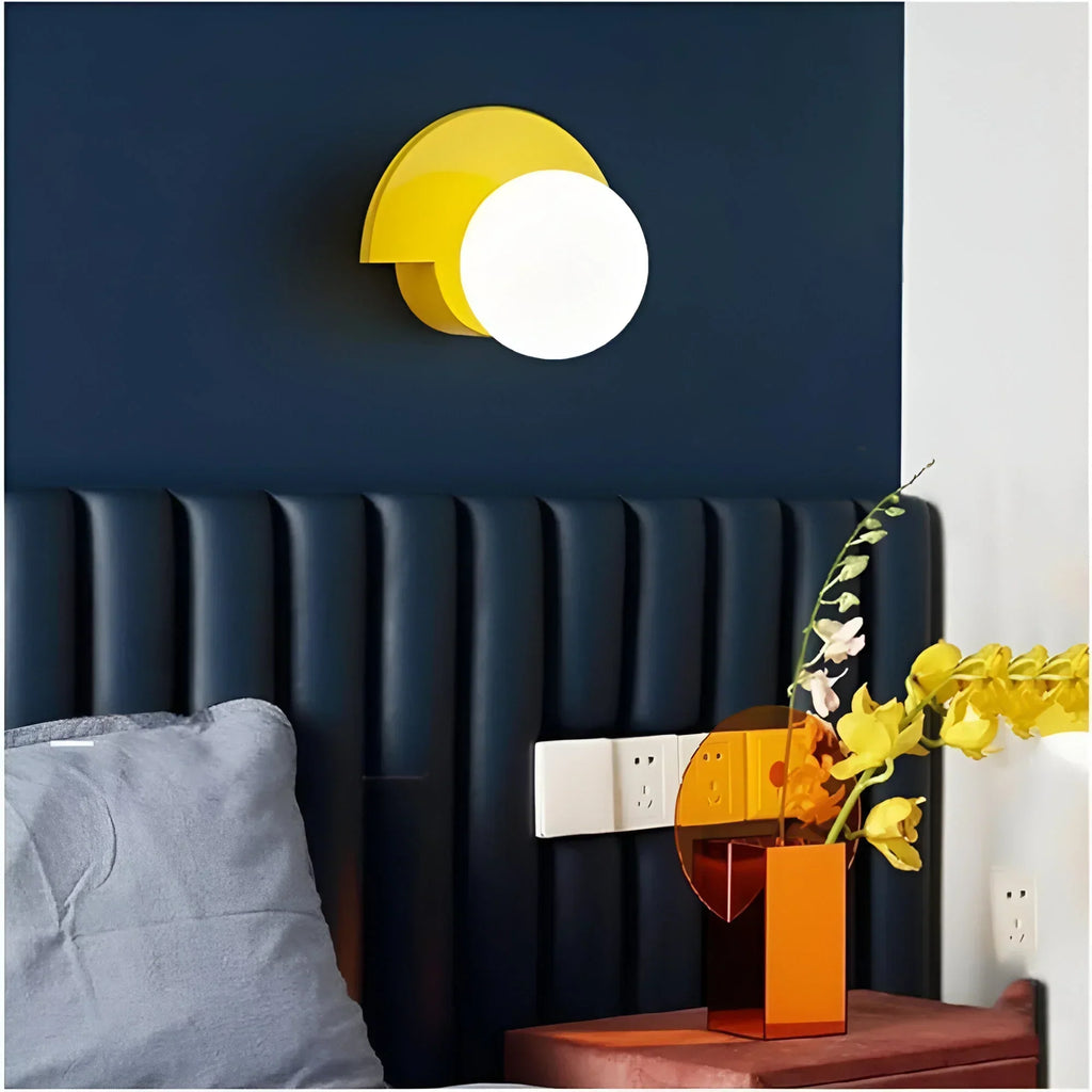 LumiGlow – Modern Half-Circle Wall Sconce | ventumra
