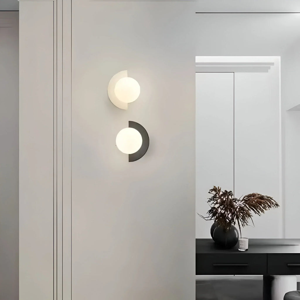 LumiGlow – Modern Half-Circle Wall Sconce | ventumra