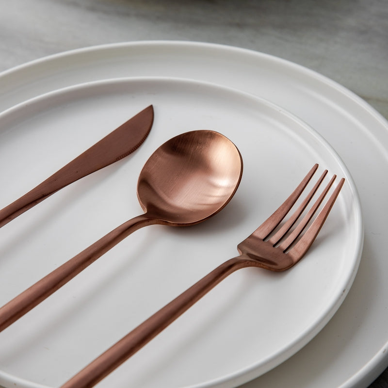 Elegant Flatware Set - Modern Dining Essentials | ventumra