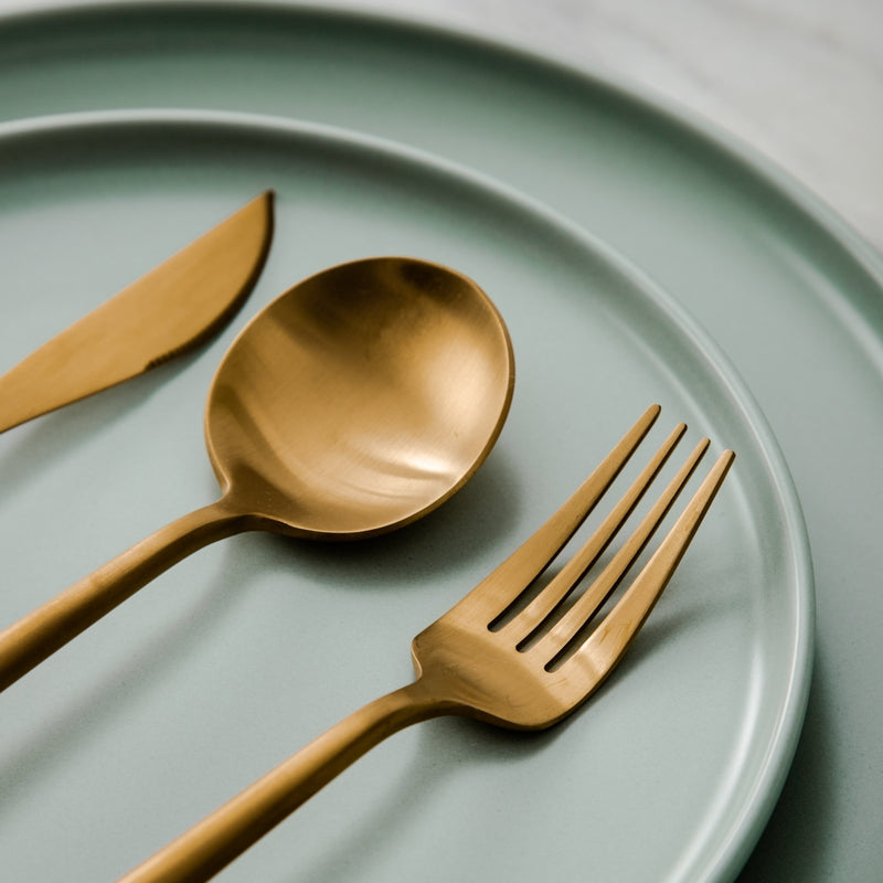 Elegant Flatware Set - Modern Dining Essentials | ventumra