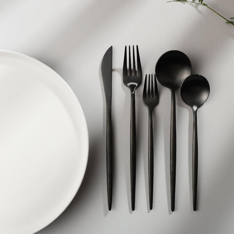 Elegant Flatware Set - Modern Dining Essentials | ventumra
