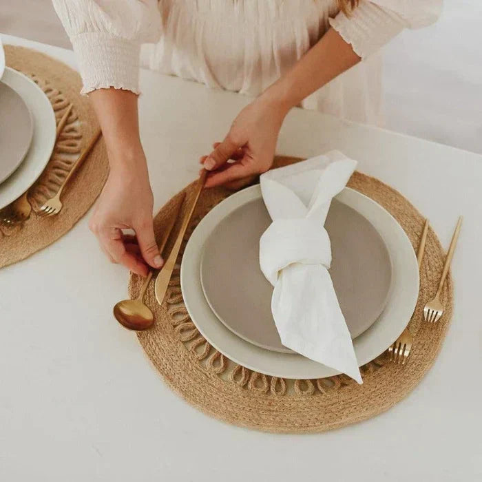 Elegant Flatware Set - Modern Dining Essentials | ventumra