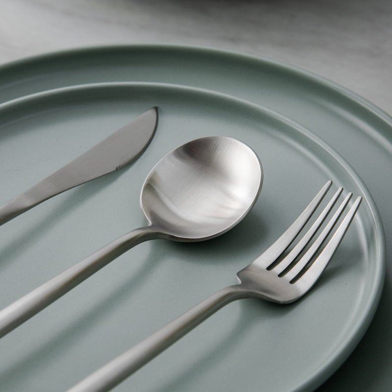 Elegant Flatware Set - Modern Dining Essentials | ventumra