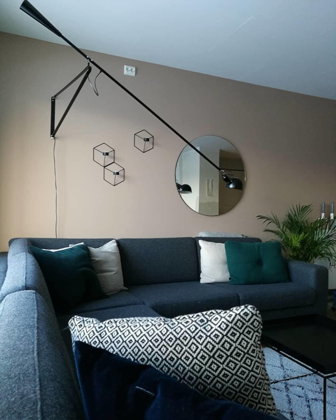 Adjustable Articulating Wall Lamp | ventumra