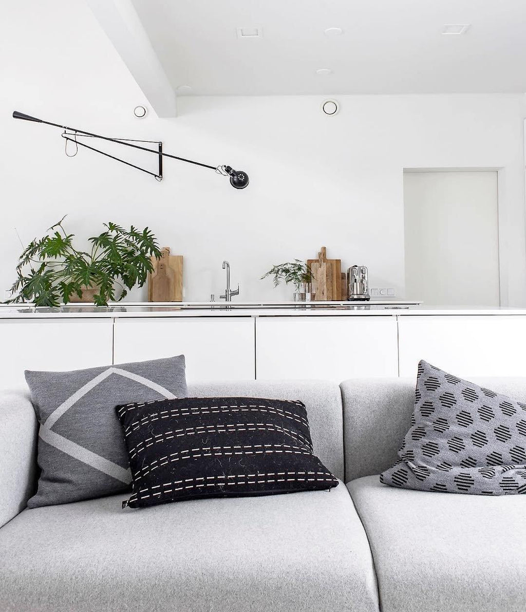 Adjustable Articulating Wall Lamp | ventumra