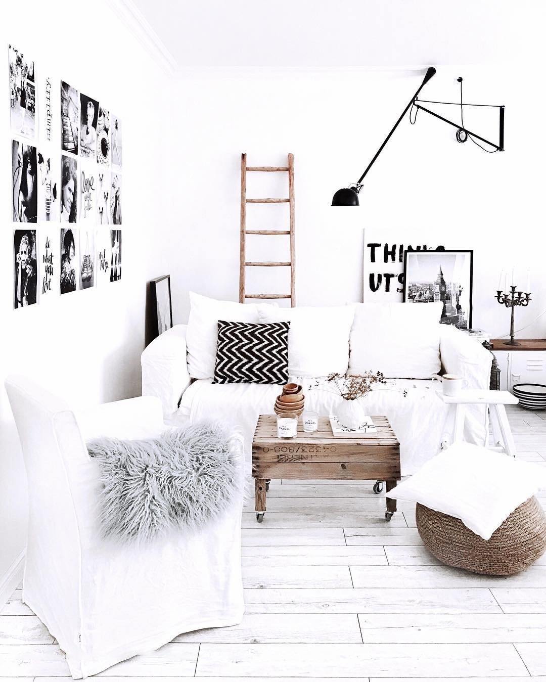 Adjustable Articulating Wall Lamp | ventumra