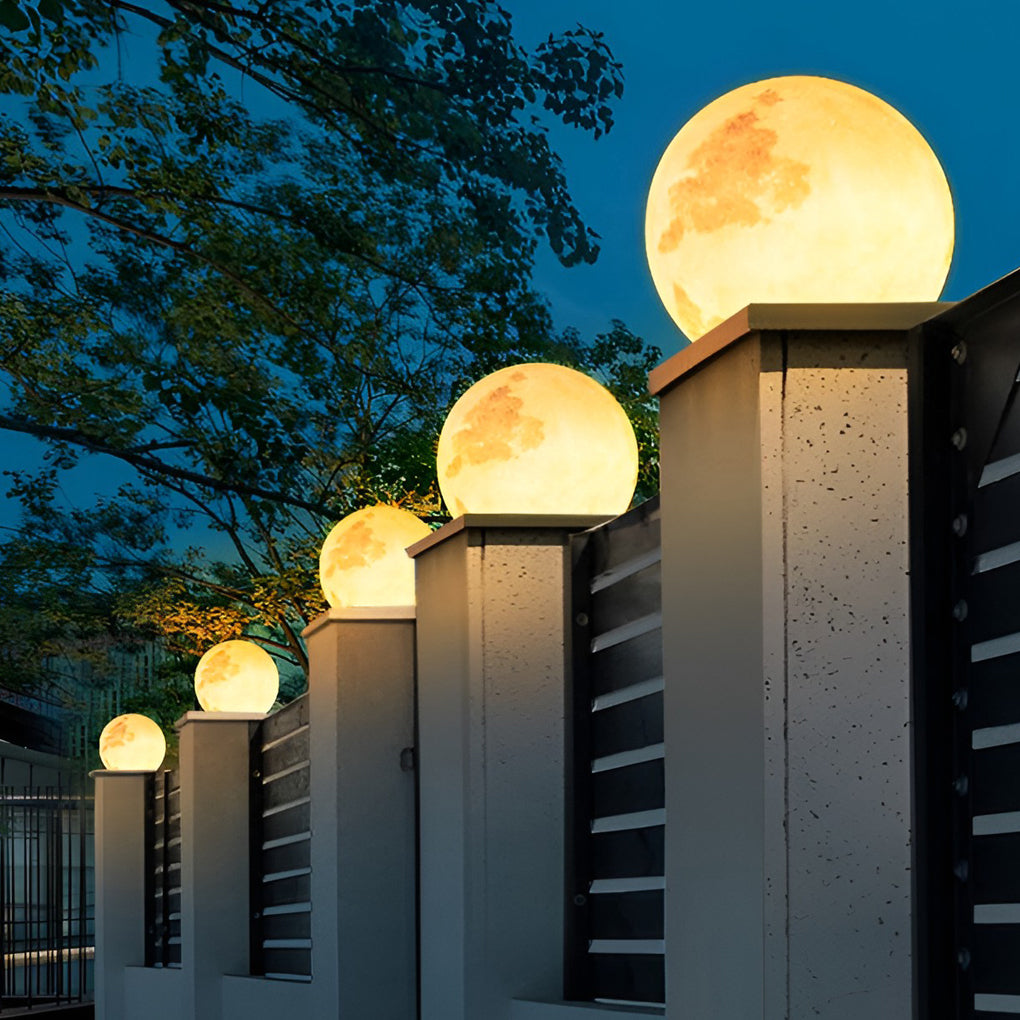 Artemis Moon Globe Post Light | Ventumra