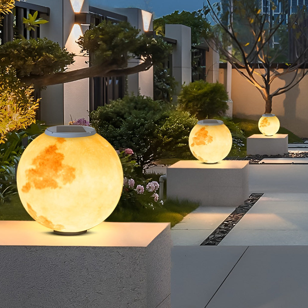 Artemis Moon Globe Post Light | Ventumra