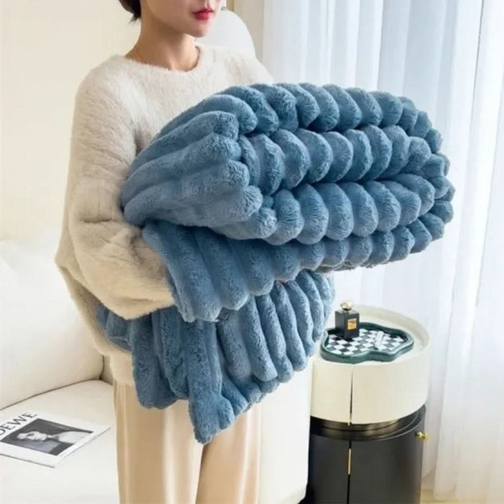NimbusNest Kuschelige Wohndecke – Weiche Textur, stilvolles Design