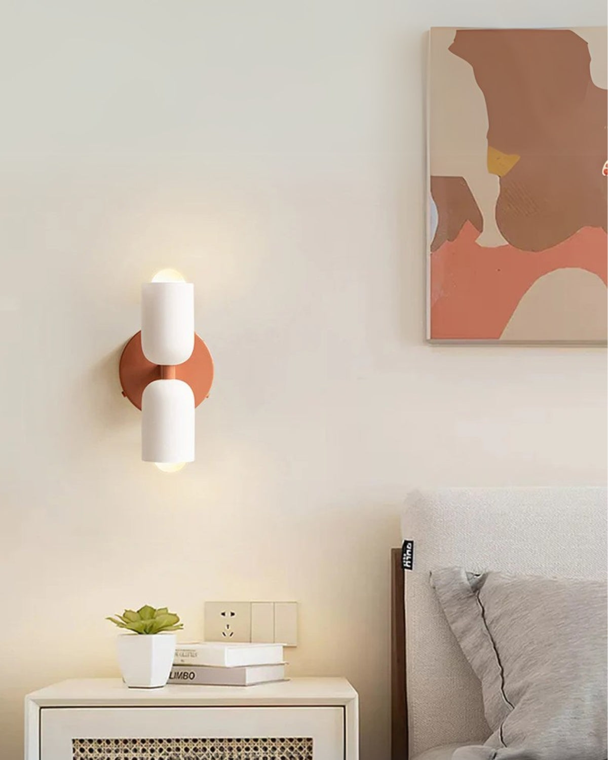 LumiStar Wall Lamp with Star Projection for Ambient Lighting