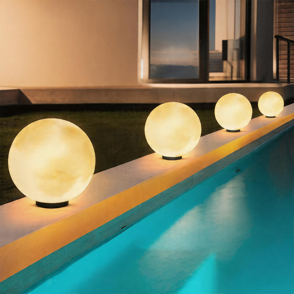 Artemis Moon Globe Post Light | Ventumra