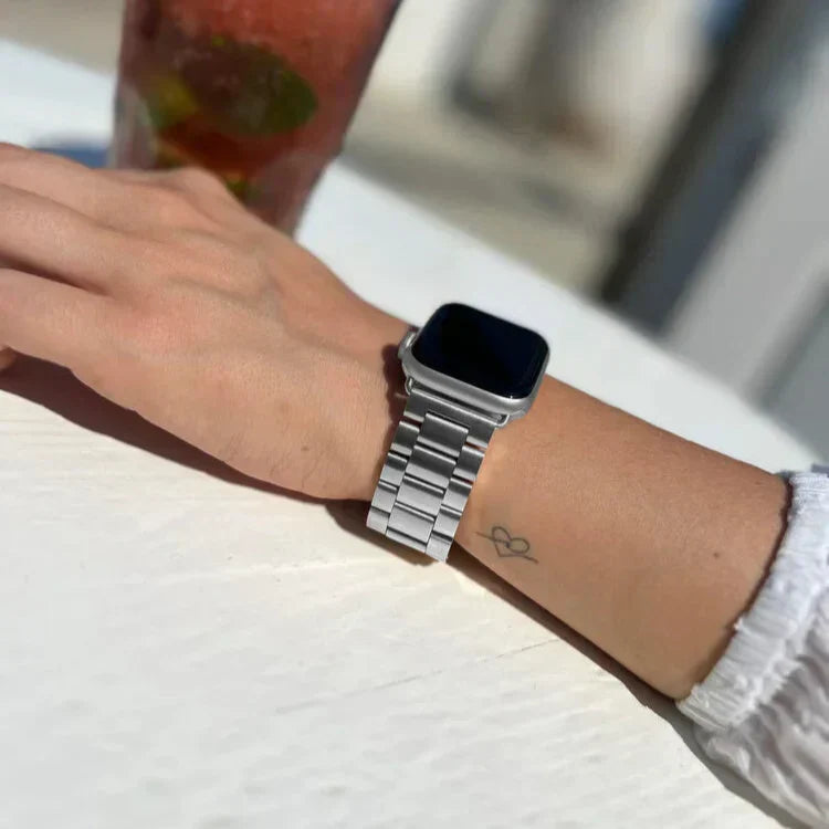 Apple Watch Stainless Steel Band With Silver Finish For Apple Watch | Ventumra