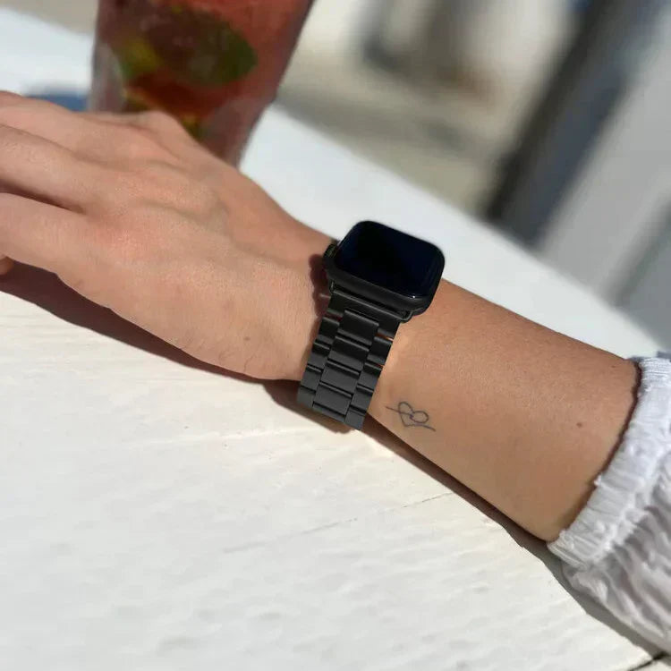 Apple Watch fekete rozsdamentes acélszíj hajtócsattal | Ventumra