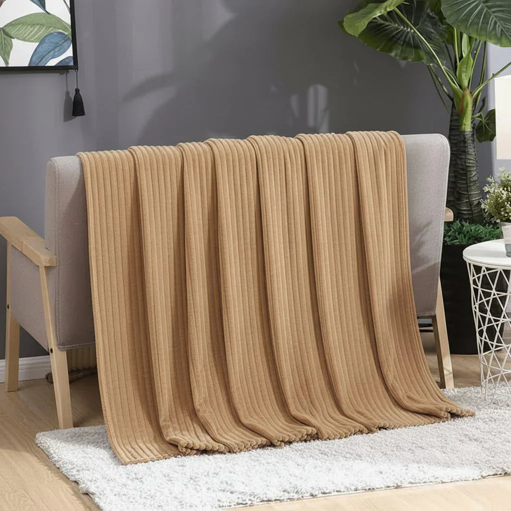 STRIPEWARM – Wide Flannel Fleece Blanket with Stripe Pattern | ventumra