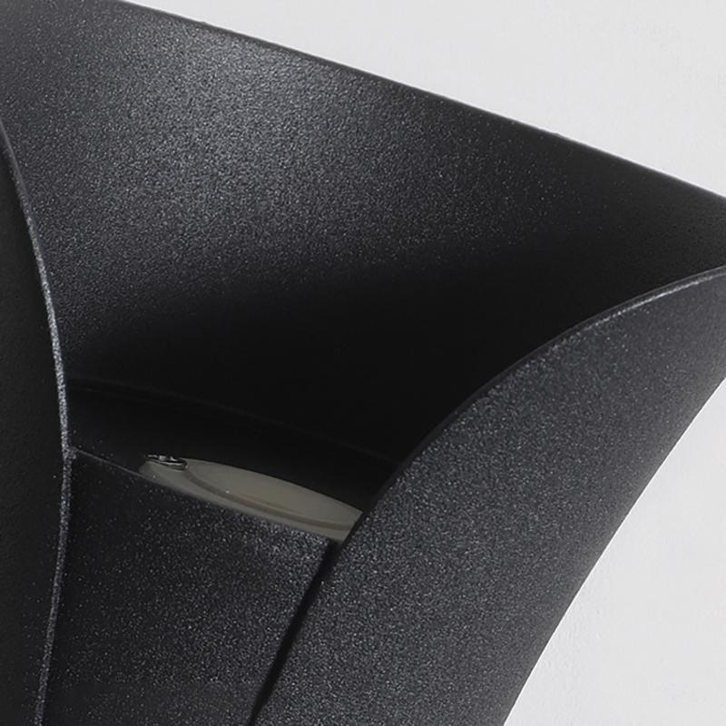 Noir Halo Up-Down Wall Light | Ventumra