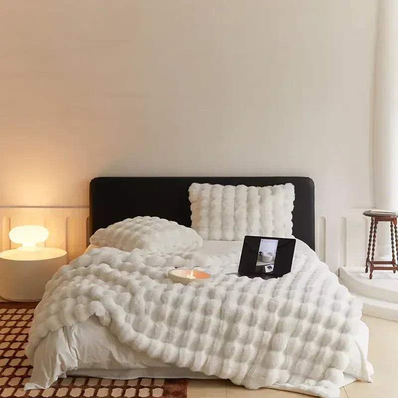 WarmWol Plaid – Ultra-Soft Fleece Blanket, Exceptional Warmth for All Seasons | ventumra