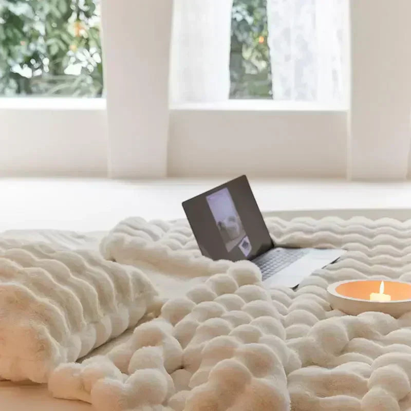 WarmWol Plaid – Ultra-Soft Fleece Blanket, Exceptional Warmth for All Seasons | ventumra