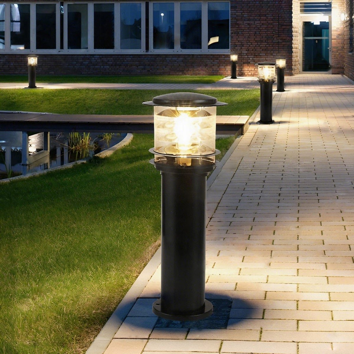 Moderner zylindrischer IP65-LED-Außenpoller für die Landschaftsbeleuchtung | Ventumra