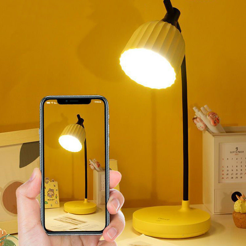 Modern Minimalist Desk Light LED, Dimmable | ventumra