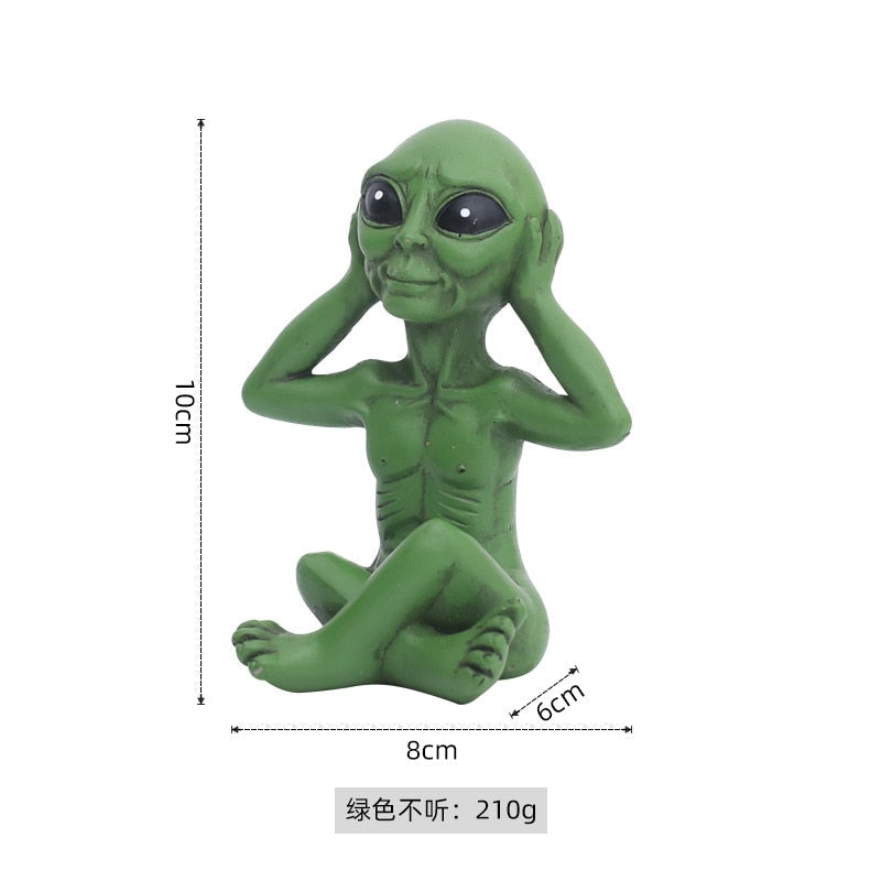 Alien Statue made of Resin for Garden & Outdoor Area | ventumra