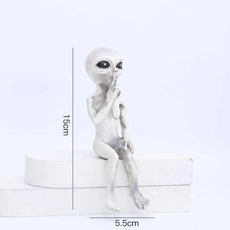 Alien Statue made of Resin for Garden & Outdoor Area | ventumra