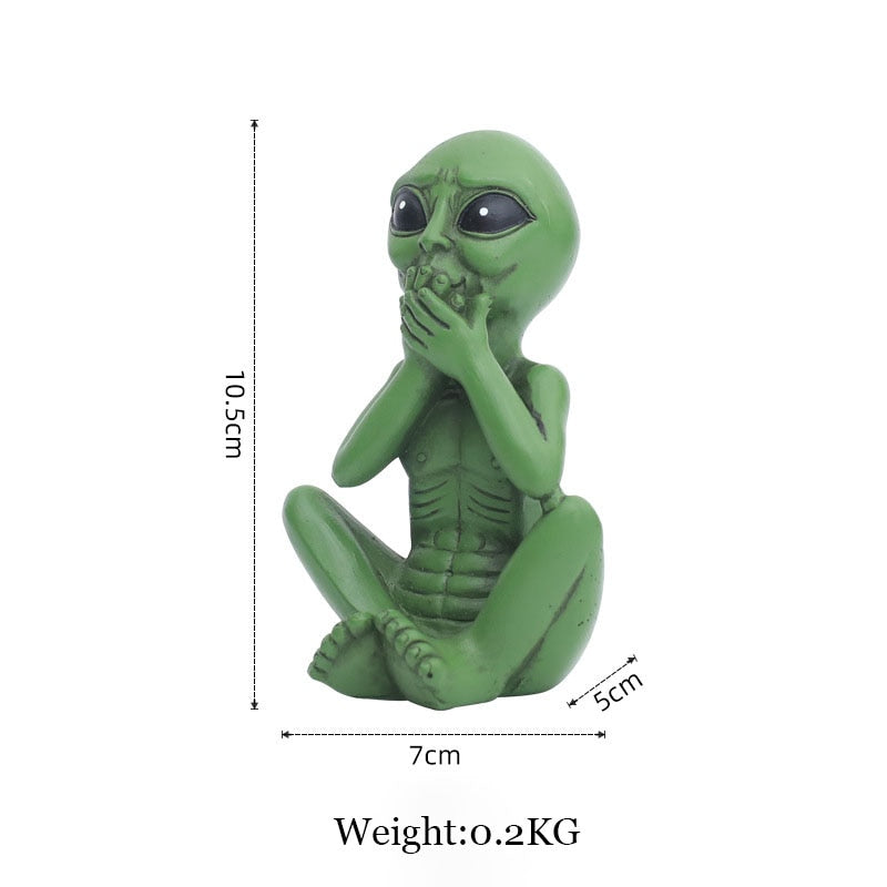 Alien Statue made of Resin for Garden & Outdoor Area | ventumra