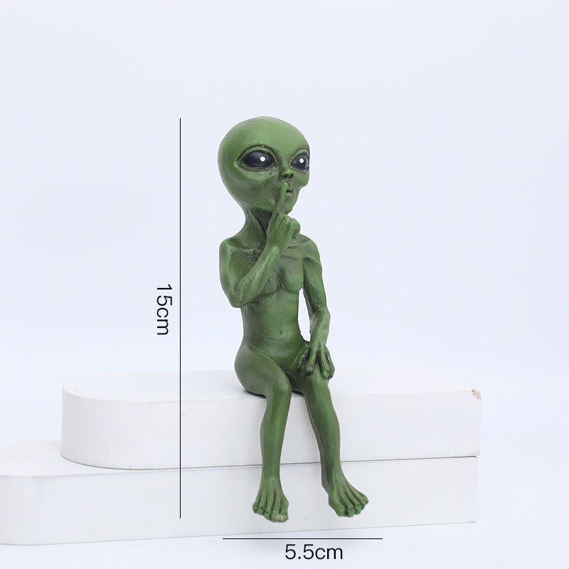 Alien Statue made of Resin for Garden & Outdoor Area | ventumra
