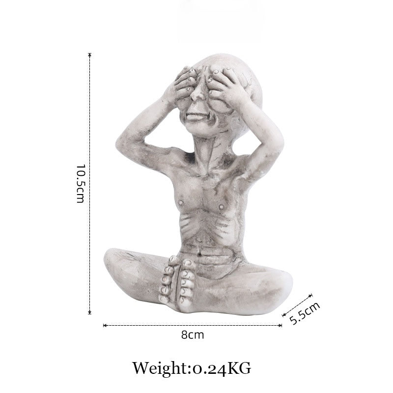 Alien Statue made of Resin for Garden & Outdoor Area | ventumra