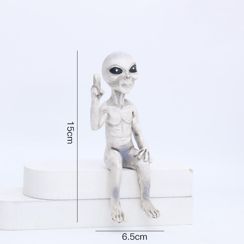 Alien Statue made of Resin for Garden & Outdoor Area | ventumra