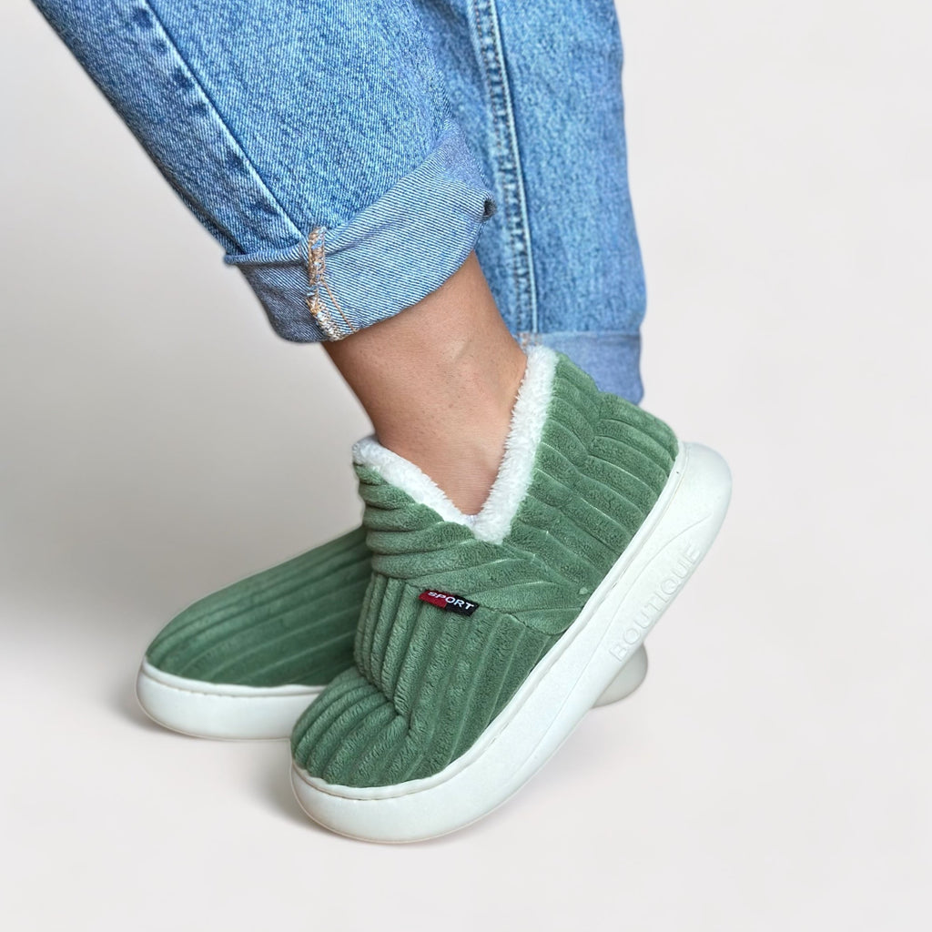 Boutique Cozy Fleece Lined House Shoes | ventumra