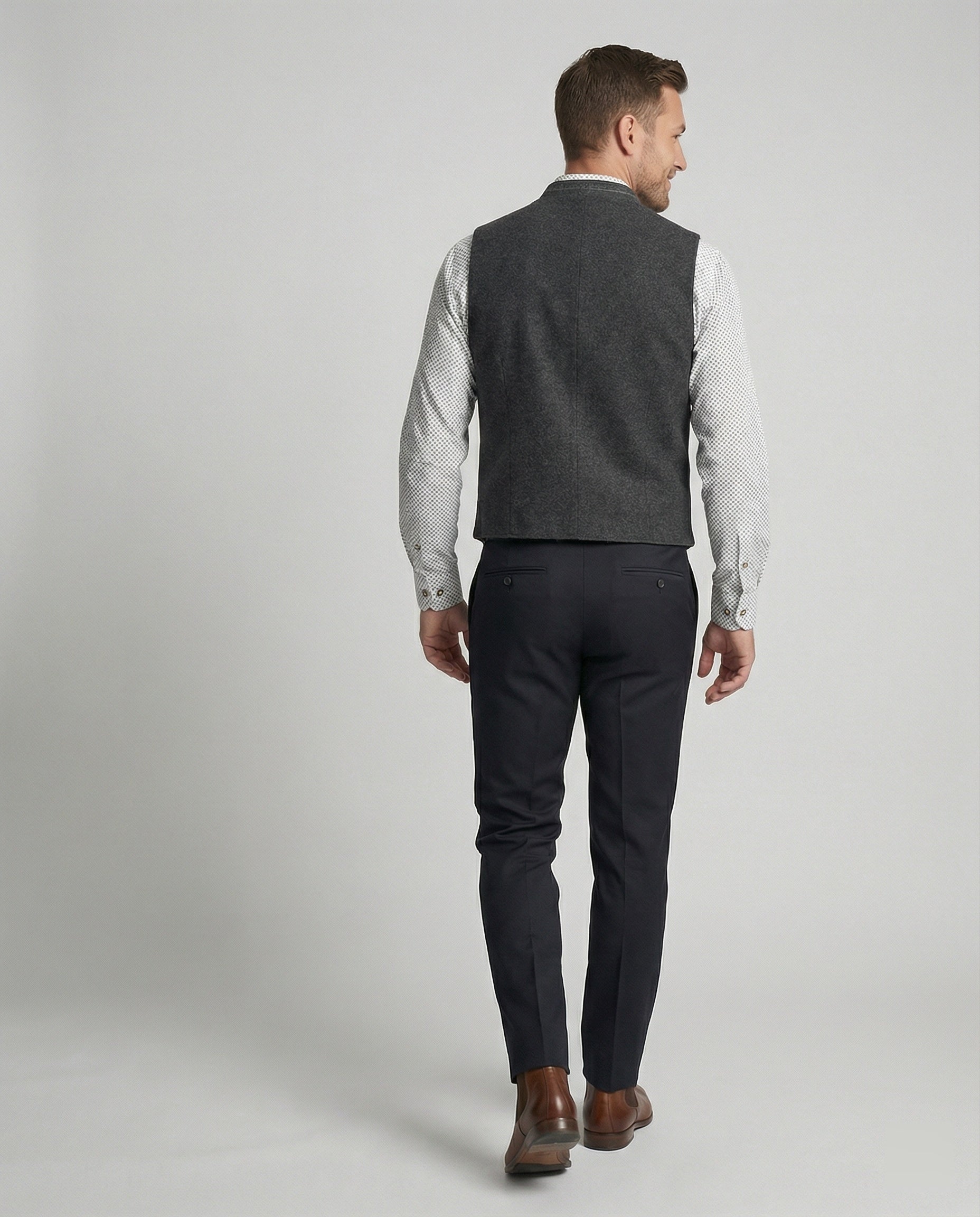 Men's Classic Grey Herringbone Vest | ventumra
