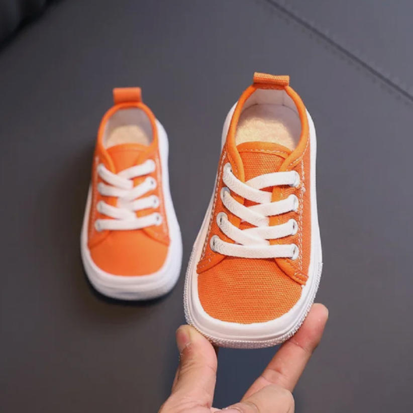 Ergonomic Barefoot Sneakers for Kids - FlexiSteps | ventumra