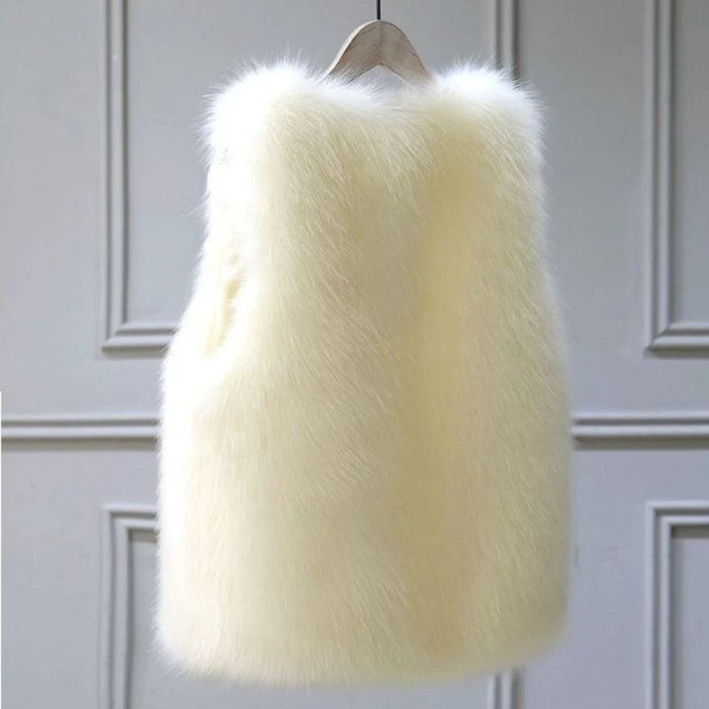 Plush Faux Fur Gilet for Women | ventumra