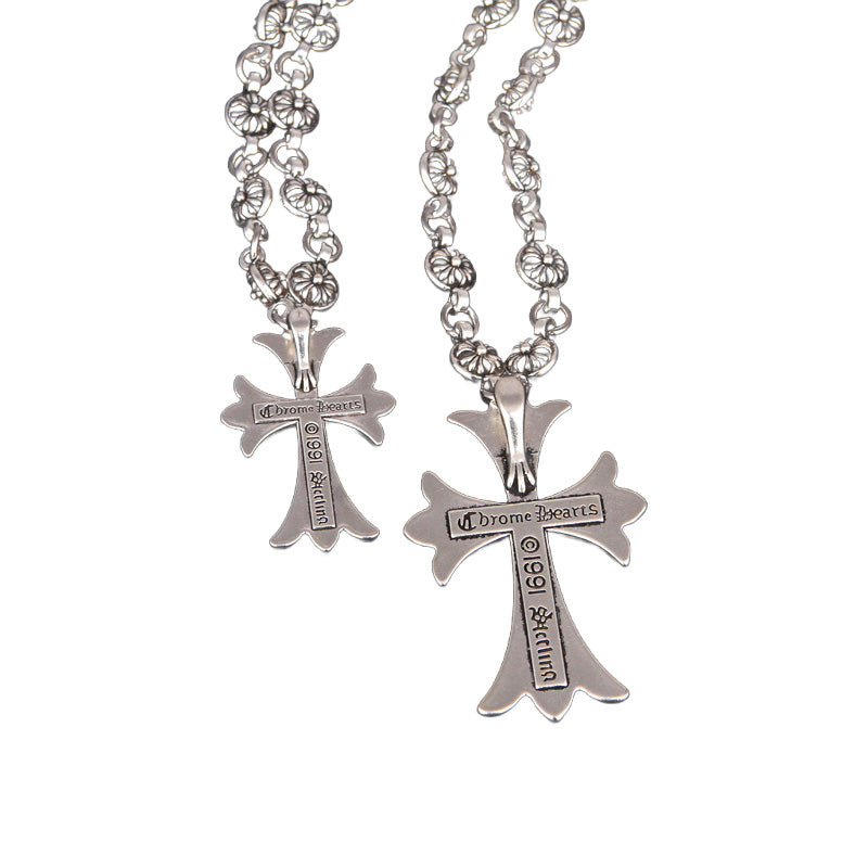 Ornate Silver-Tone Cross Pendant Necklace | ventumra