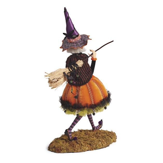 Halloween Figurine Handmade Witch Decoration Resin | ventumra