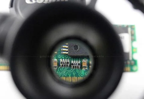 Magnifying Glass with 8x, 15x, and 23x magnification for detailed viewing and precision work | ventumra