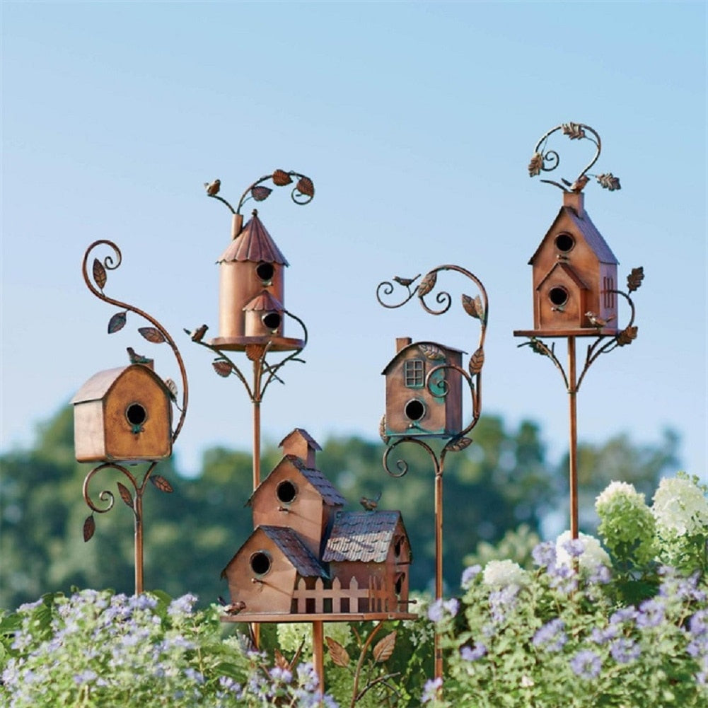 Garden Stake Birdhouse - Decorative Metal Art | ventumra