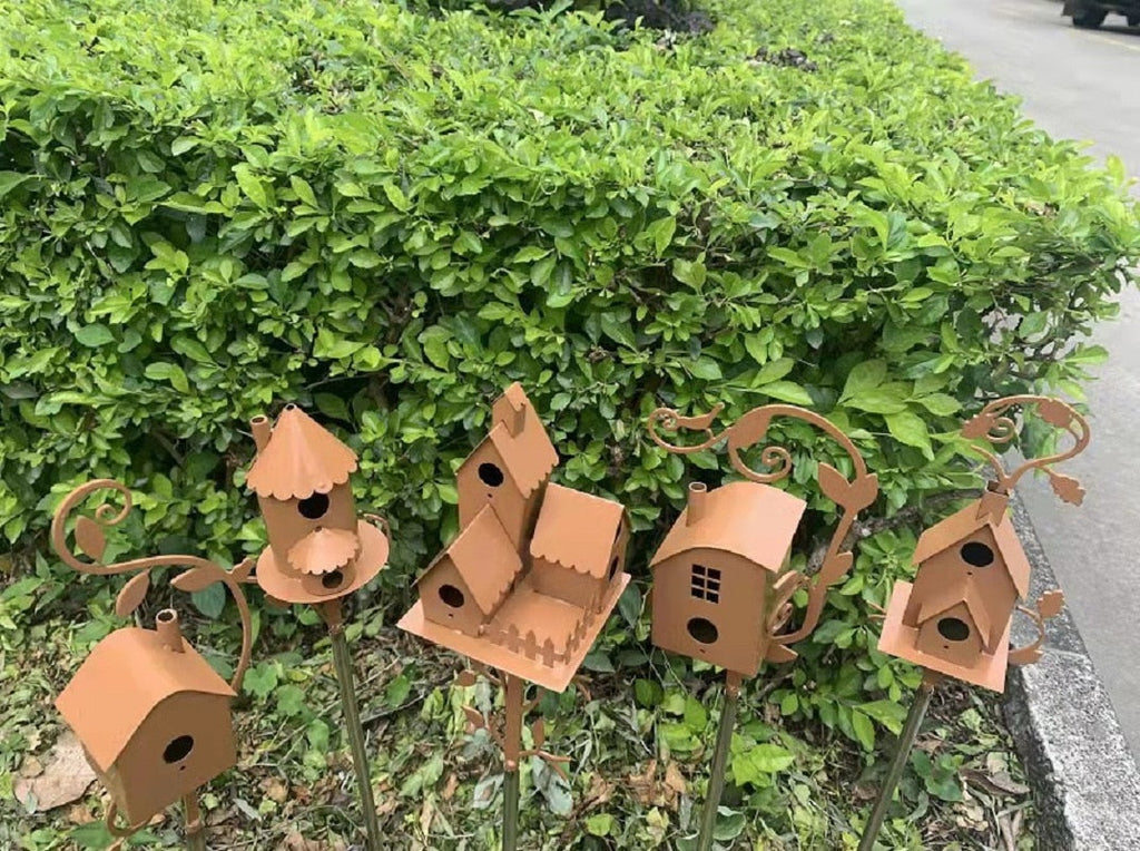 Garden Stake Birdhouse - Decorative Metal Art | ventumra