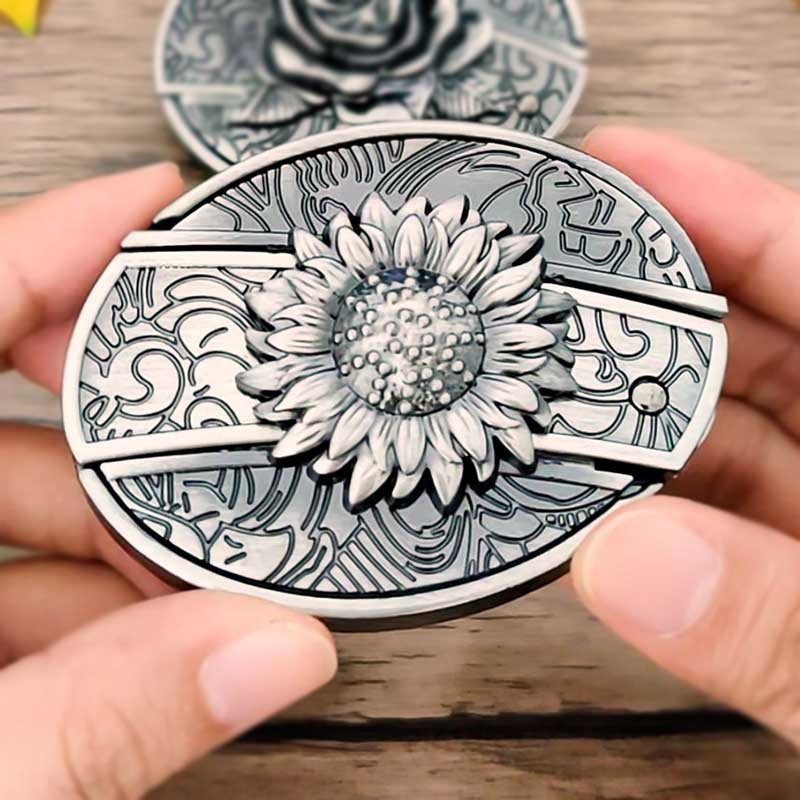 Oval Bull Skull Belt Buckle with Hidden Knife | ventumra