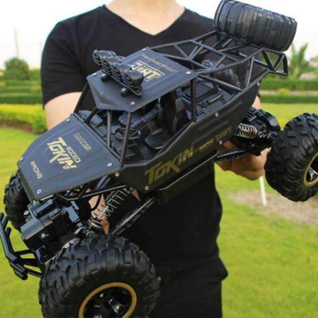 No.1 Selling 4X4 RC Rock Crawler 4WD Double Motors Off-Road Car | ventumra